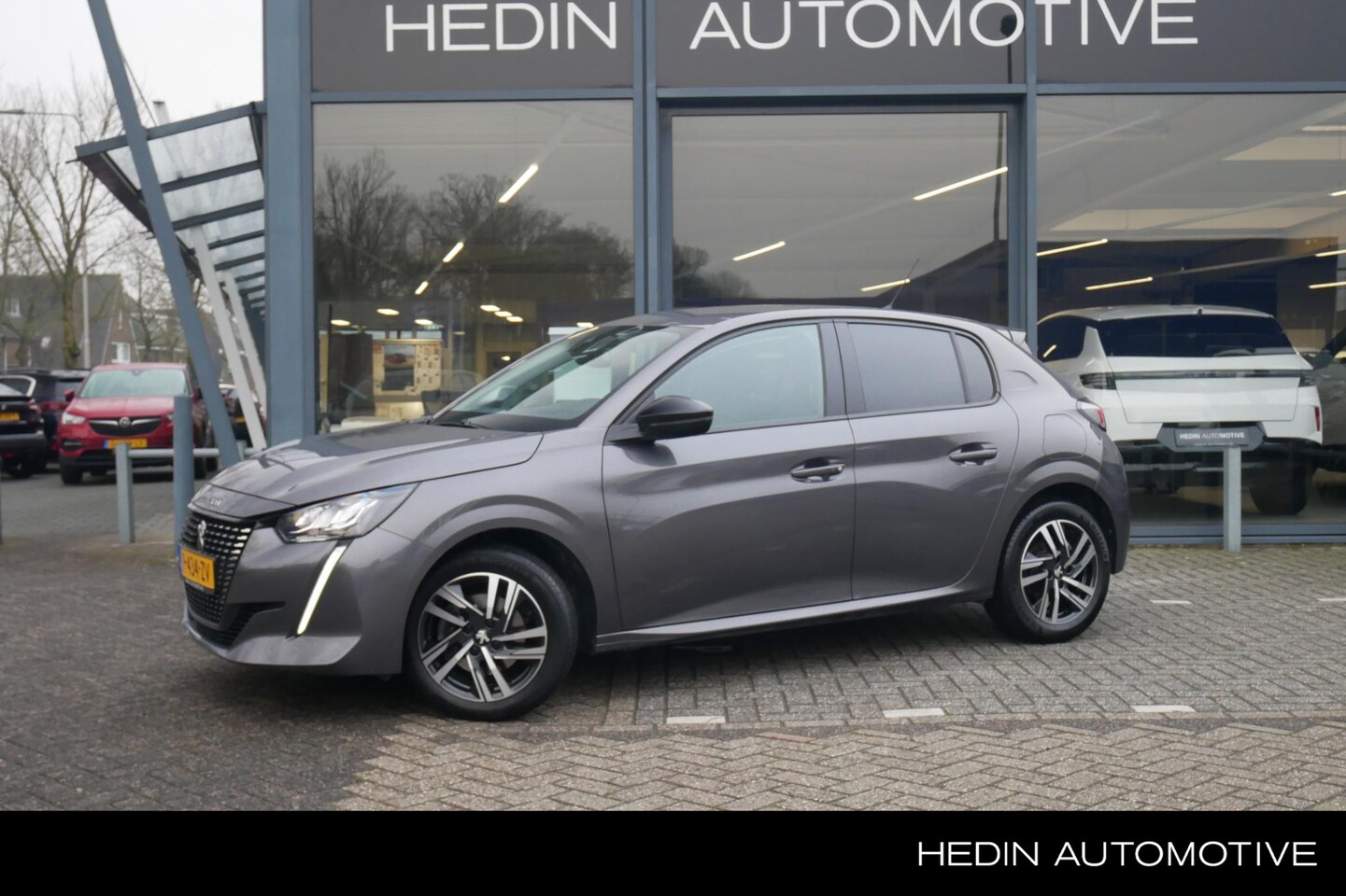 Peugeot 208 - 1.2 100PK Allure Pack | Navigatie | Achteruitrijcamera | Lichtmetalen Velgen 16'' | Apple - AutoWereld.nl