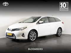 Toyota Auris Touring Sports - 1.8 Hybrid Lease Pro | All season banden | Stoelverwarming | Pano-dak |