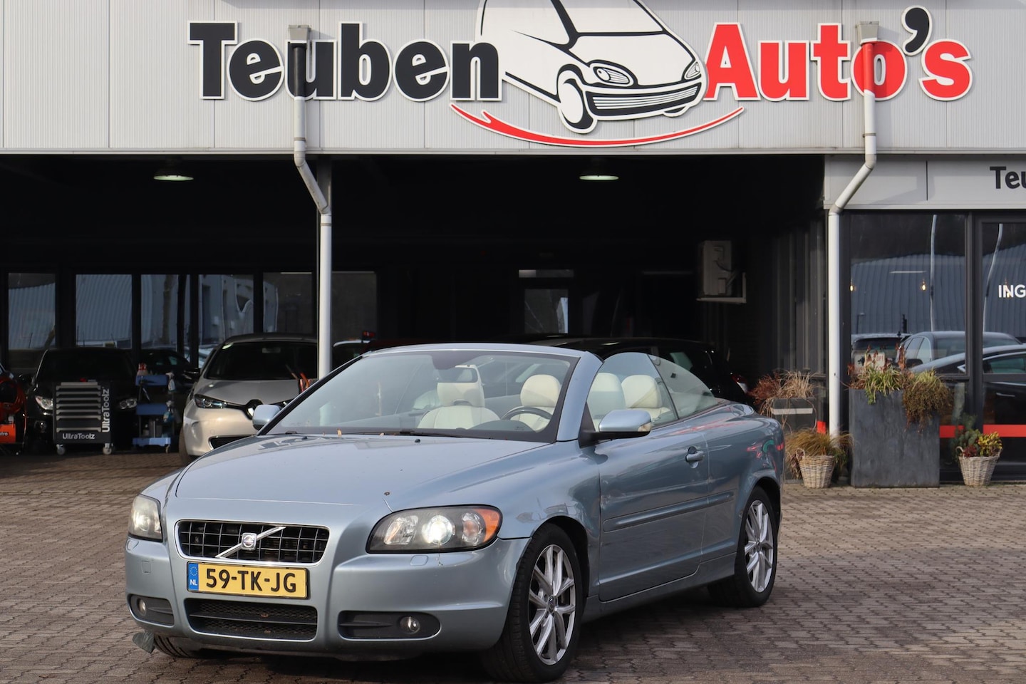Volvo C70 Convertible - 2.5 T5 Summum (Railingschade/Blikschade links wel rijdbaar).Lederen interieur, Elektrisch - AutoWereld.nl