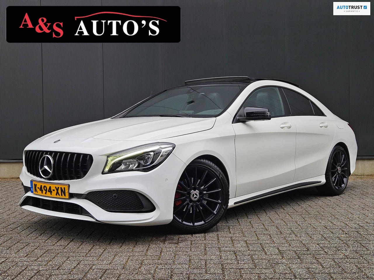 Mercedes-Benz CLA-Klasse - 180 AMG Panoramadak Camera Sfeerverlichting Leder Dealeronderhouden - AutoWereld.nl