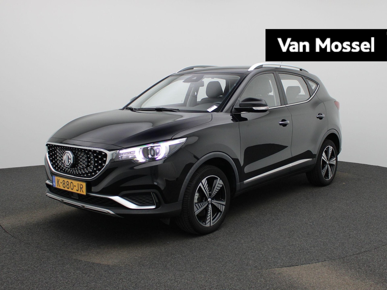 MG ZS - Luxury 45 kWh | Camera | Carplay | Leder | Panoramadak | - AutoWereld.nl