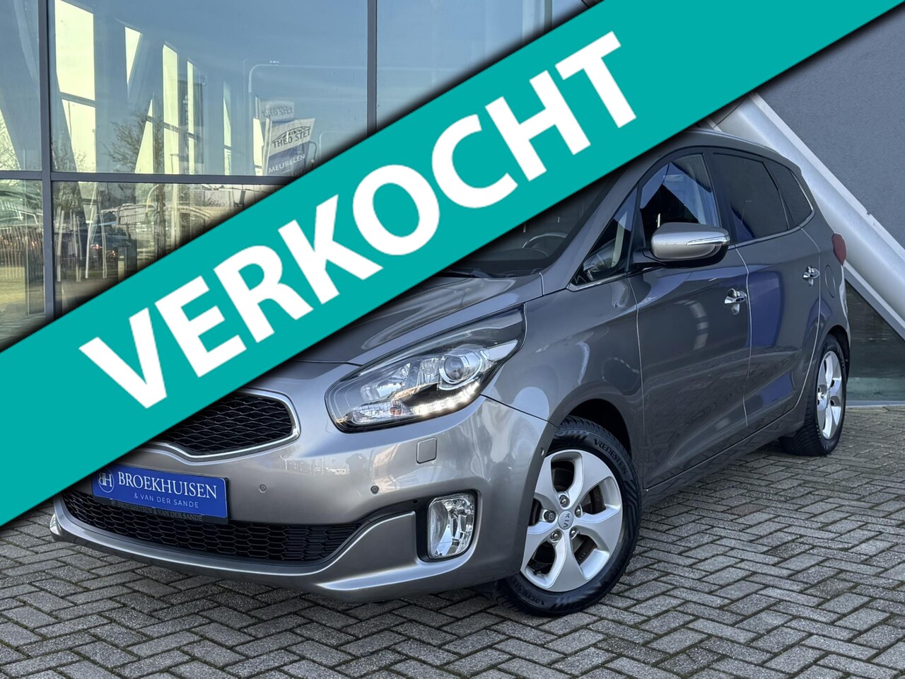 Kia Carens - 2.0 GDi Premium Pack 7 Pers. 166pk Automaat / Leder / Stoelventilatie / Camera - AutoWereld.nl