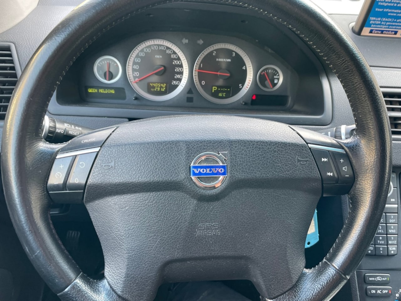 Volvo XC90 - 2.4 D5 Limited Edition 2.4 D5 Limited Edition - AutoWereld.nl