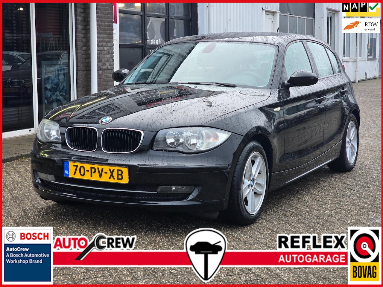 BMW 1-serie - 120i High Executive AIRCO|CRUISE|NAVISCHERM|LEDER - AutoWereld.nl