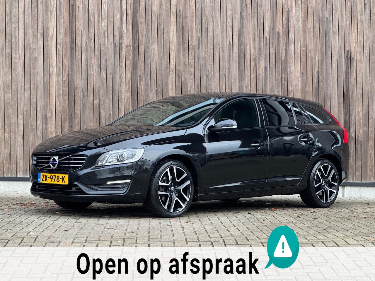 Volvo V60 - 2.0 D3 Polar+ |Schuifdak|Leder|Winterpakket| - AutoWereld.nl