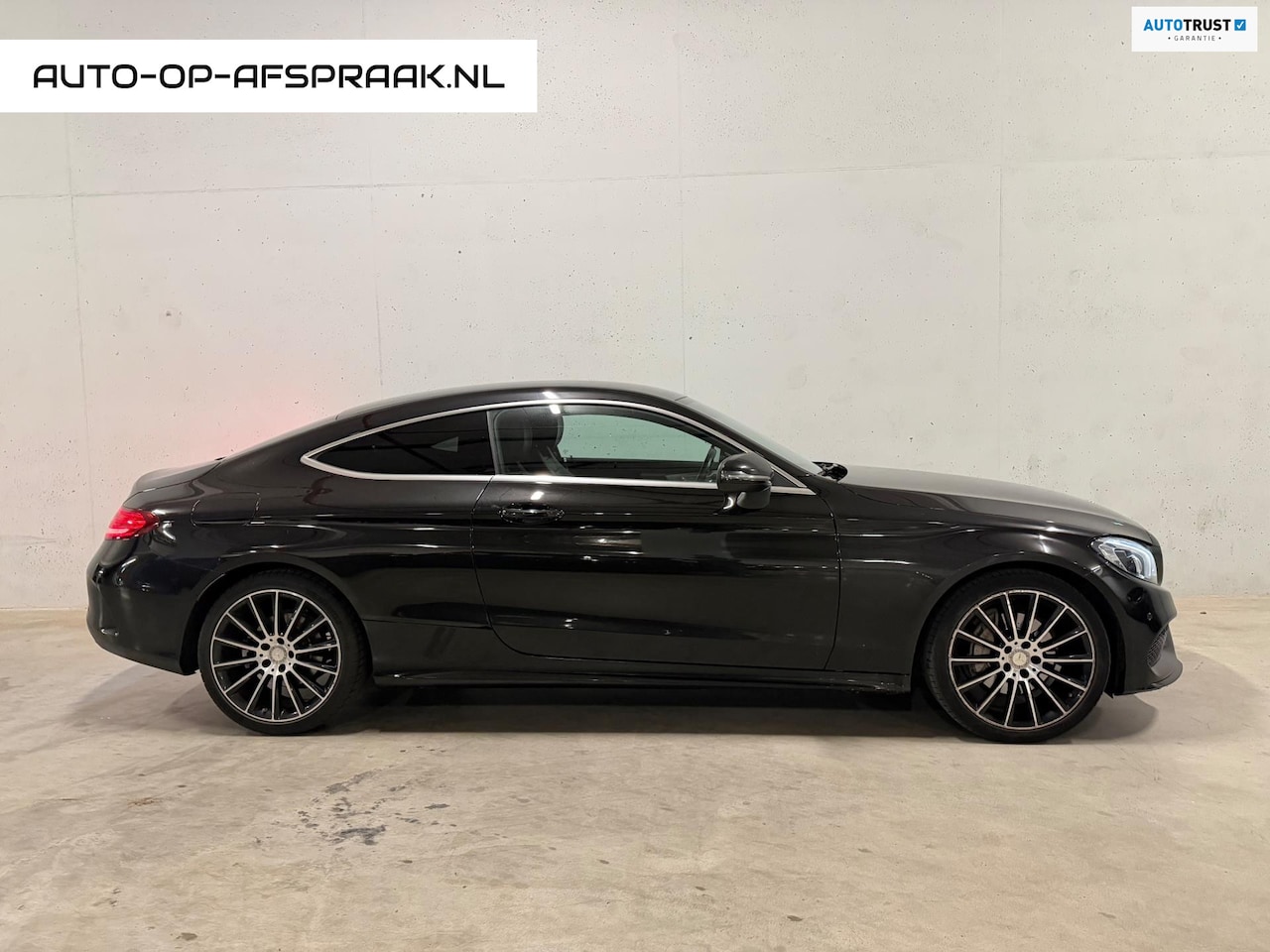 Mercedes-Benz C-klasse Coupé - 200 AMG Leer Navi Memory Stoelverwarming - AutoWereld.nl