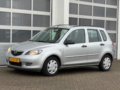 Mazda 2 - 2 1.4 Exclusive 5-Drs Airco Trekhaak APK tot 04-2026