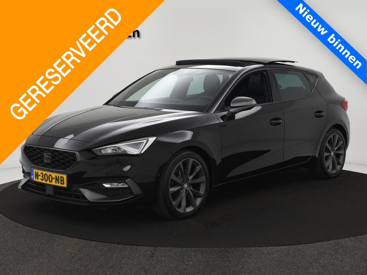 SEAT Leon - 1.0 eTSI FR Business Intense AUTOM. PANODAK|ACC|BLIS|STOEL+STUURVERW|BEATS|18INCH|CAMERA|L - AutoWereld.nl