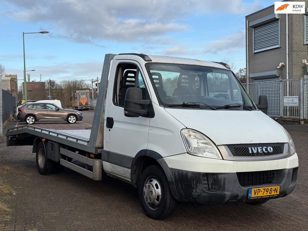 Iveco Daily - 35C13 410 Euro 5 |Navi |Lier |Trekhaak |Rijdt en Schakelt Goed - AutoWereld.nl