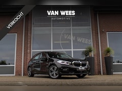 BMW 1-serie - 118i Sport Line | 1e eigenaar | BTW auto | LED | Sportstoelen | Sportstuur | 17 inch | Nav