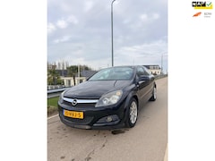 Opel Astra GTC - 1.6 Temptation NAP / Parkeersensoren