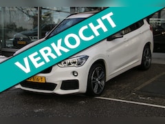 BMW X1 - SDrive20i M-PAKKET PANO-DAK TREKHAAK NAP