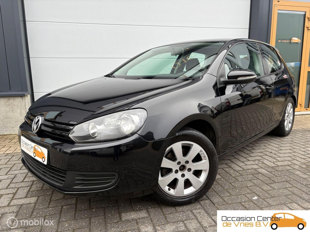 Volkswagen Golf - 1.4 Airco 16" Velgen Navi/Carplay Bluetooth - AutoWereld.nl