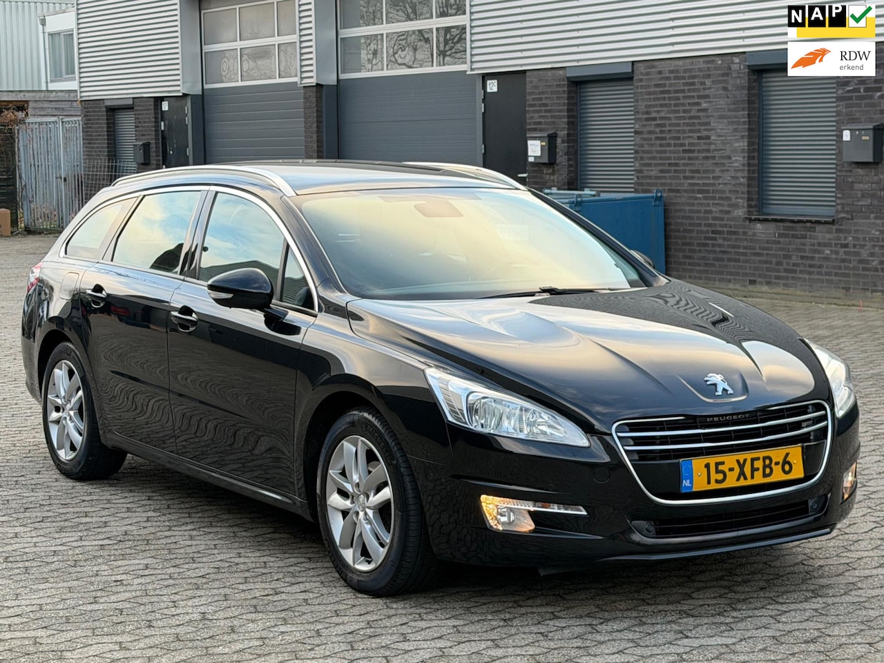 Peugeot 508 SW - 1.6 e-HDi Blue Lease Executive AUTOMAAT NAVI PANO PDC TREKHAAK - AutoWereld.nl