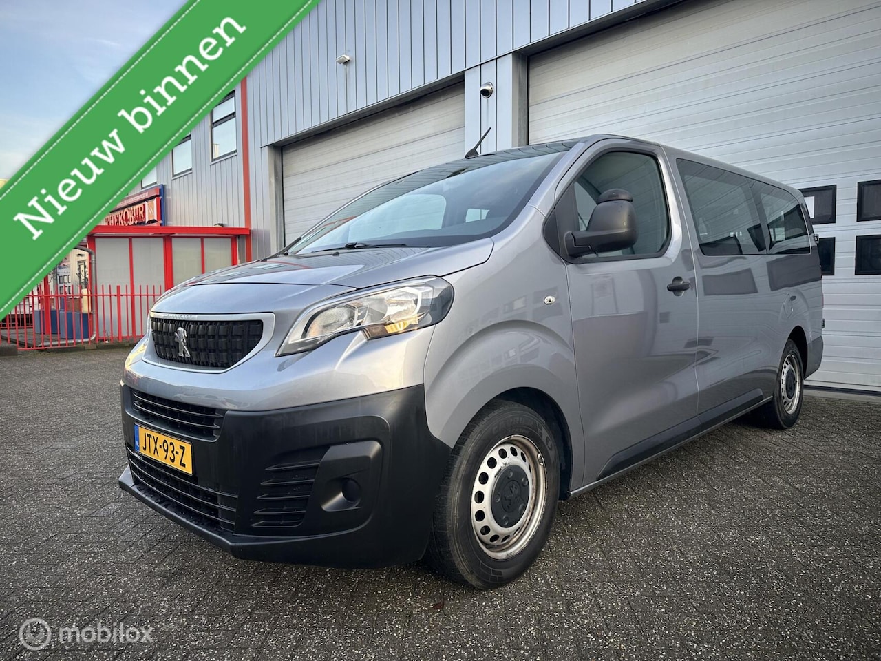 Peugeot Traveller - 1.5 BlueHDi 120 Business Long/8Pers/Airco - AutoWereld.nl