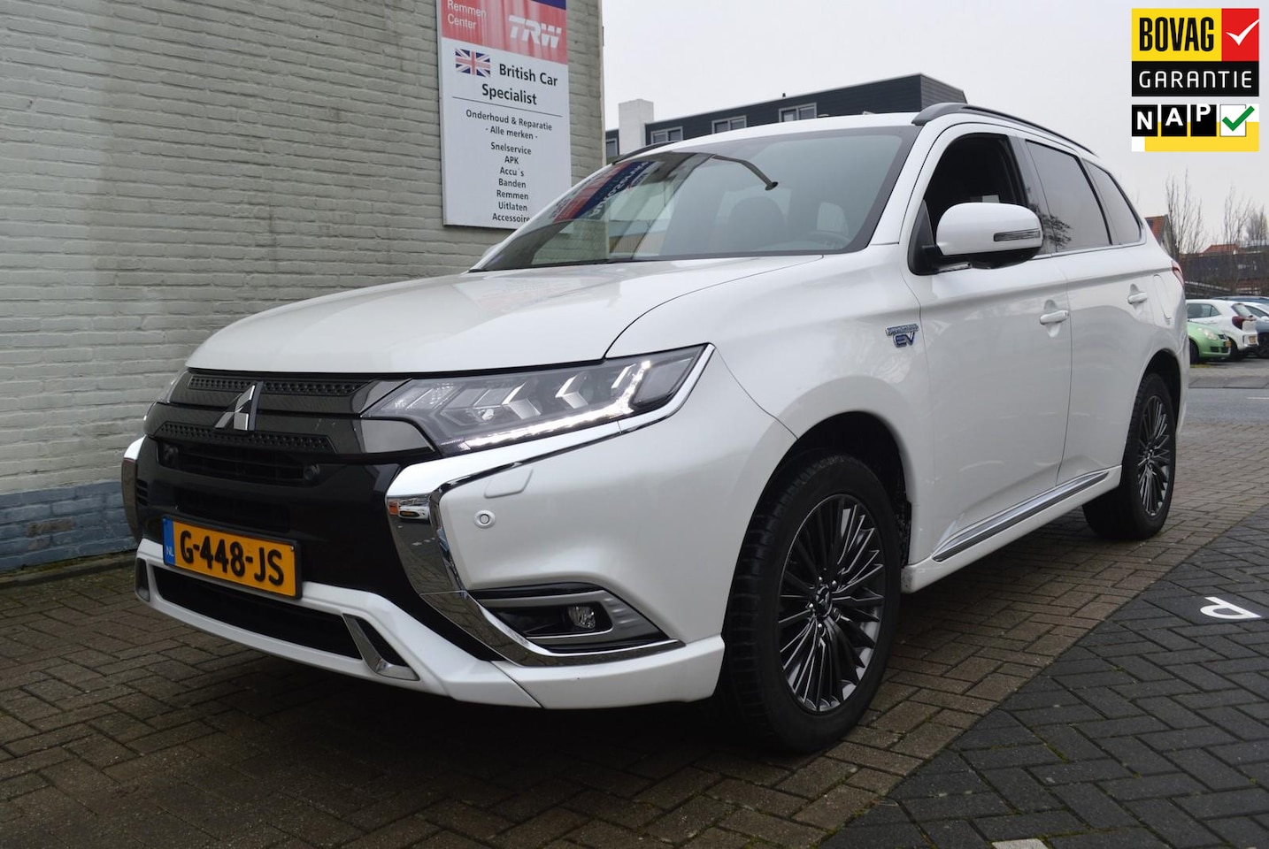 Mitsubishi Outlander - 2.4 PHEV S-Edition Automaat / BOVAG RIJKLAARPRIJS - AutoWereld.nl