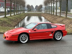 Pontiac Fiero - 2.8 GT V6 Fastback