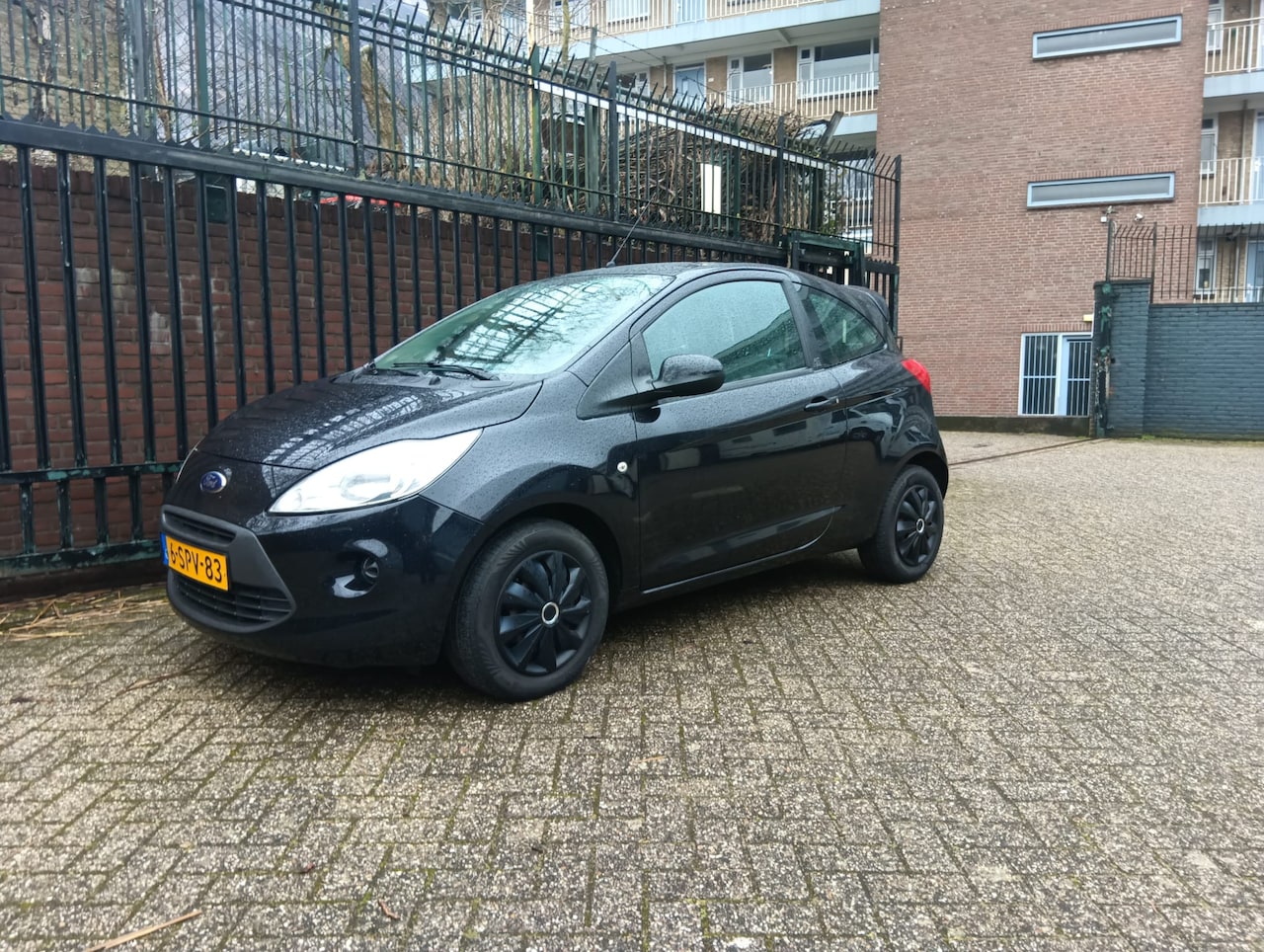 Ford Ka - 1.2 Style start/stop Met een APK tot Oktober 2026 en een NAP. - AutoWereld.nl