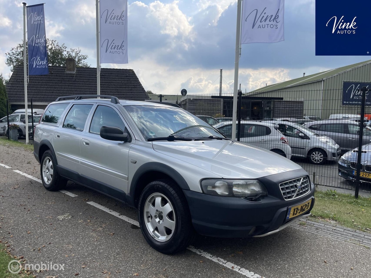 Volvo V70 Cross Country - 2.4 T Comfort Line 2.4 T Comfort Line - AutoWereld.nl