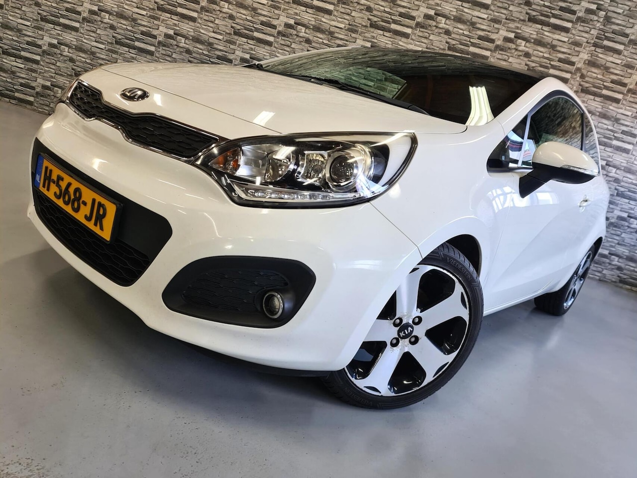 Kia Rio - 1.2 CVVT Super Pack Camera*Stuurverw*Nieuwe ketting! - AutoWereld.nl