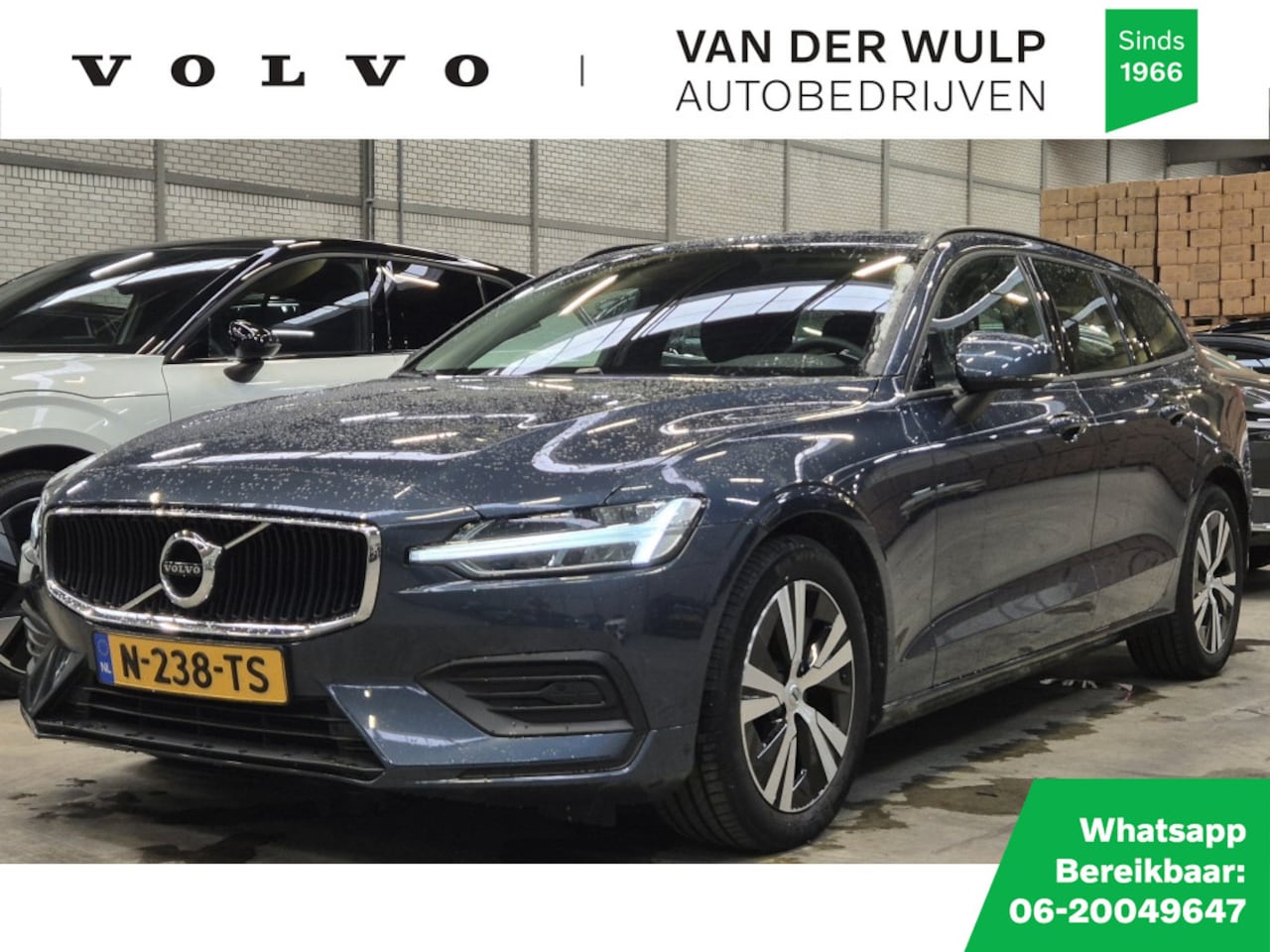 Volvo V60 - B3 163PK Essential Edition | Climate | Park Assist | 17'' | Crui - AutoWereld.nl