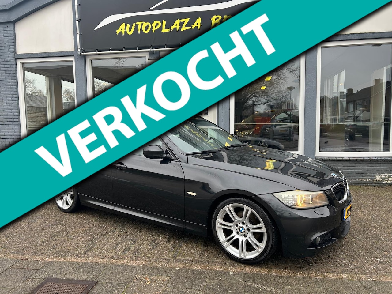 BMW 3-serie Touring - 318i Business Line Sport/ M-PAKKET/ CLIMA/ CRUISE/ NAVI/ 18 INCH/ PDC - AutoWereld.nl