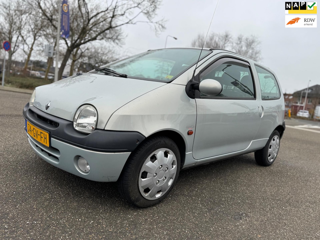 Renault Twingo - 1.2 Cinétic Quickshift 5 / automaat / airco / deurvergrendeling / nap…. - AutoWereld.nl