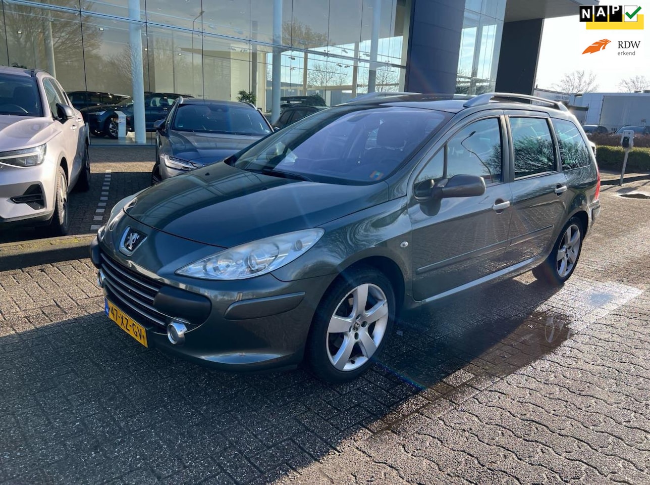 Peugeot 307 SW - 2.0-16V Premium van eerste eigenaar 7 personen - AutoWereld.nl