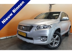Toyota RAV4 - 2.0 VVTi Executive Business 4wd automaat