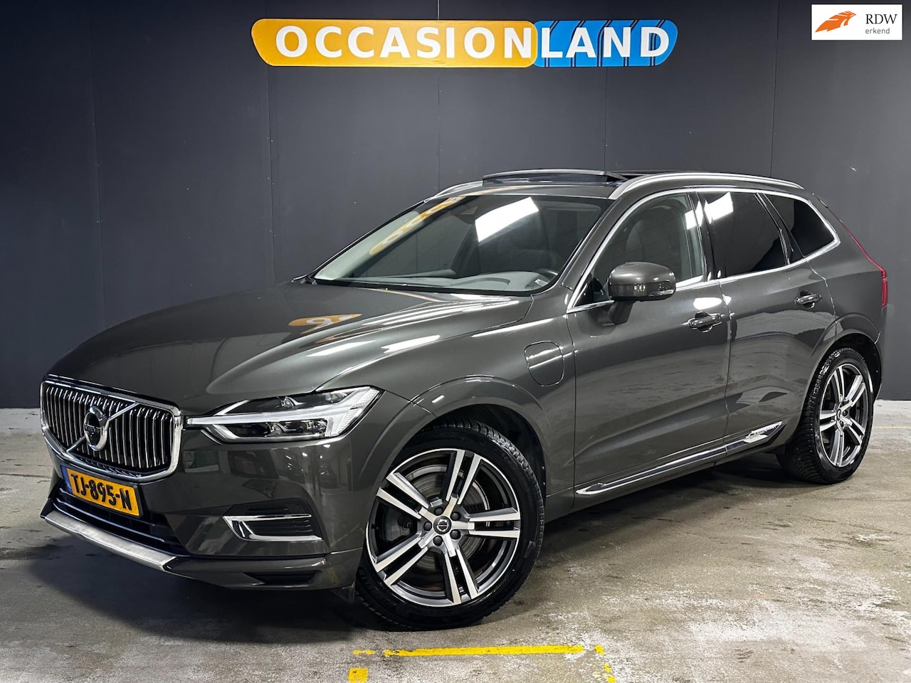 Volvo XC60 - 2.0 T8 Twin Engine AWD Inscription|PANO|LUCHTVERING|TREKHAAK|LEDER|MEMORY|ACC|STOELV|CARPL - AutoWereld.nl