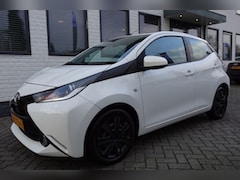 Toyota Aygo - 1.0 VVT-I X-PLAY 5 drs