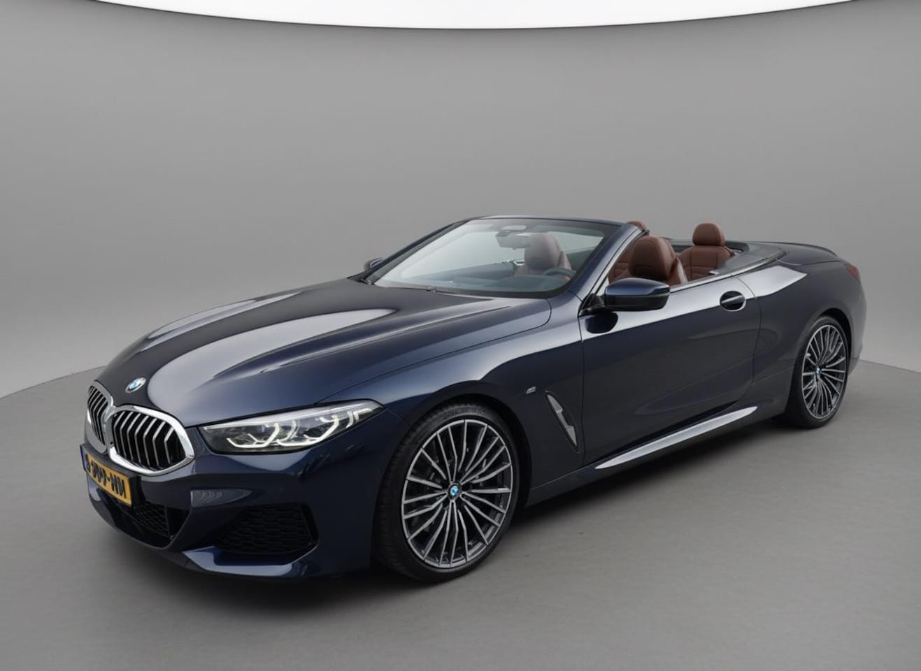 BMW 8-serie - 840i Cabriolet|M-SPORT|INDIVIDUAL|NAP|LASER|BOMVOL - AutoWereld.nl