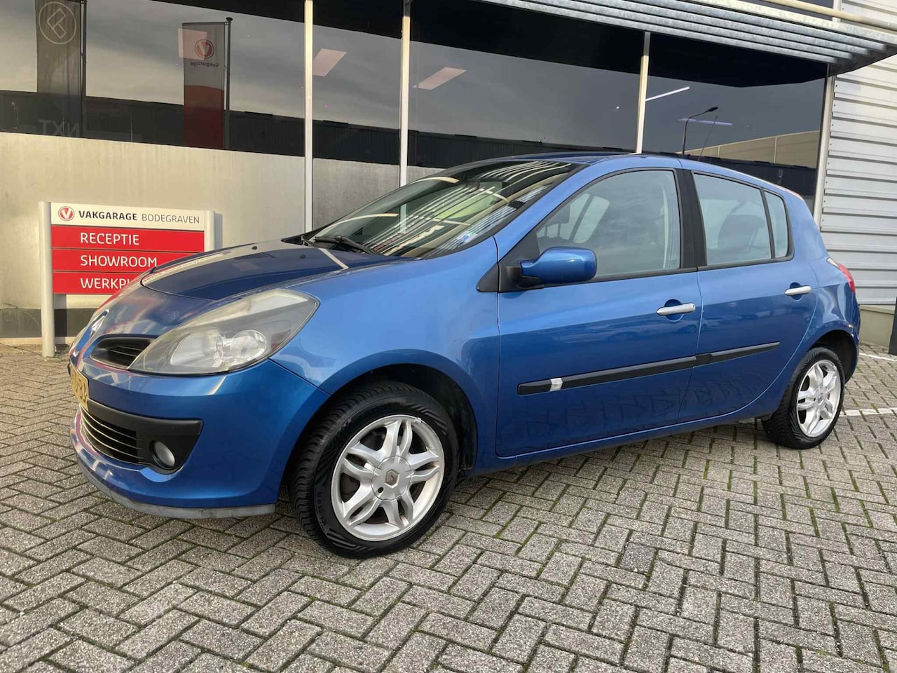 Renault Clio - 1.2-16V Team Spirit * TOP onderhouden * - AutoWereld.nl