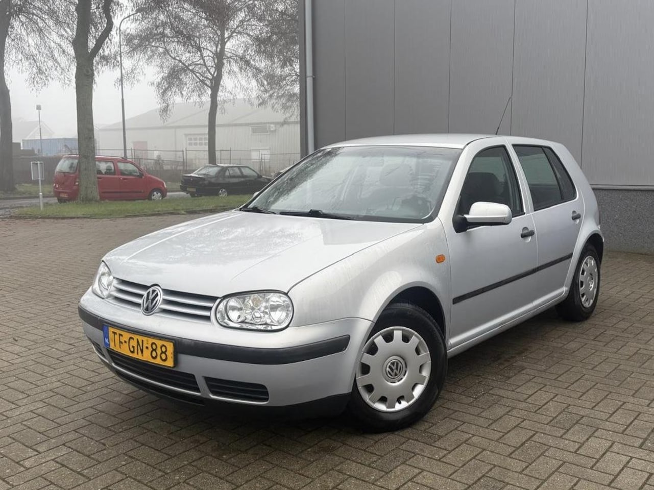 Volkswagen Golf - 1.6 Trendline Vol Jaar Apk - AutoWereld.nl
