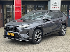 Toyota RAV4 - 2.5 PHEV BI-TONE PLUS PANO STOELVERWARMING-VENTILATIE VOOR+ACHTER TREKHAAK JBL-AUDIO APPLE