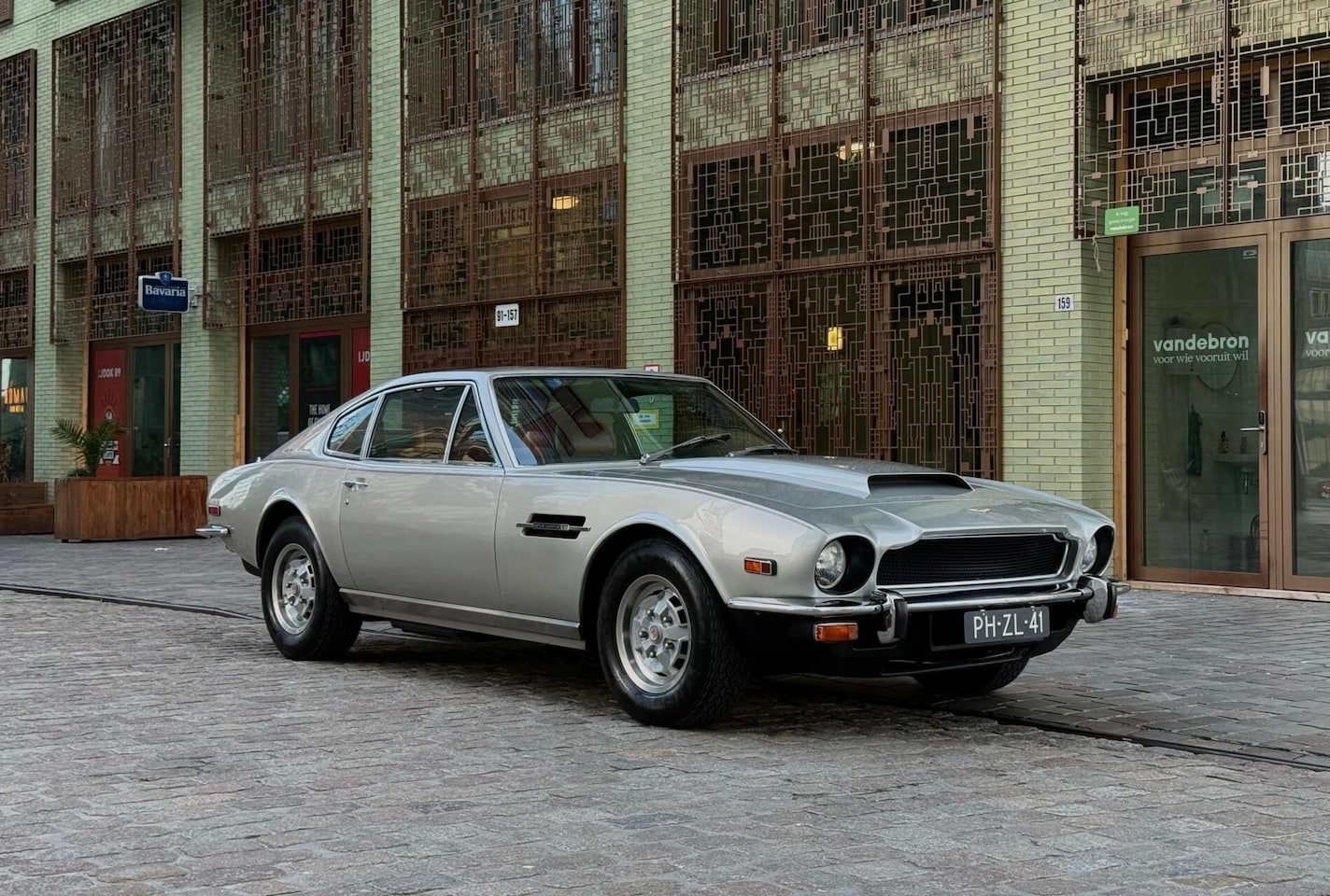 Aston Martin V8 Coupé - 5.3 V8 excellent condition - AutoWereld.nl