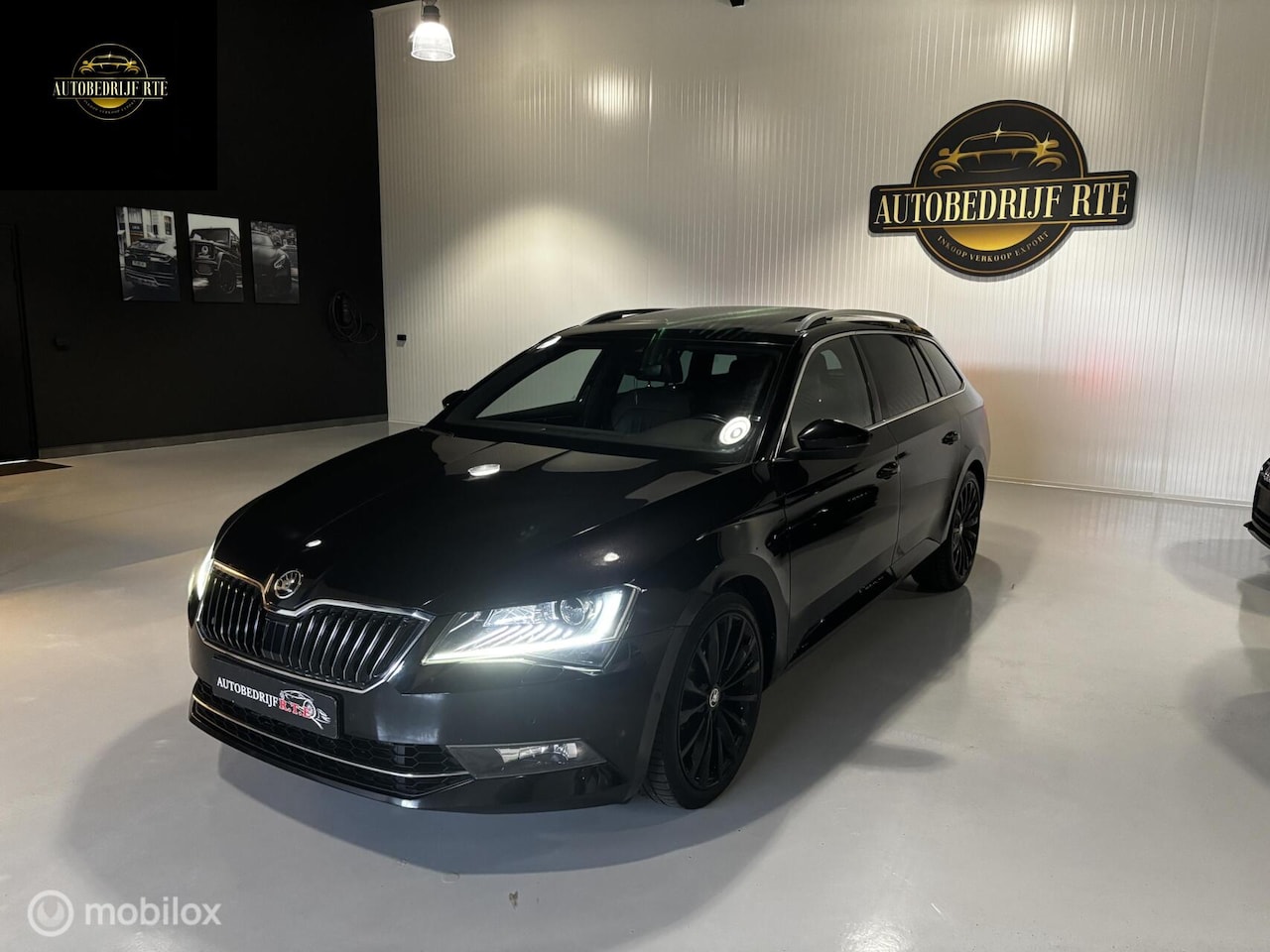 Skoda Superb Combi - 2.0 TSI 4x4 Laurin & Klement Business - AutoWereld.nl