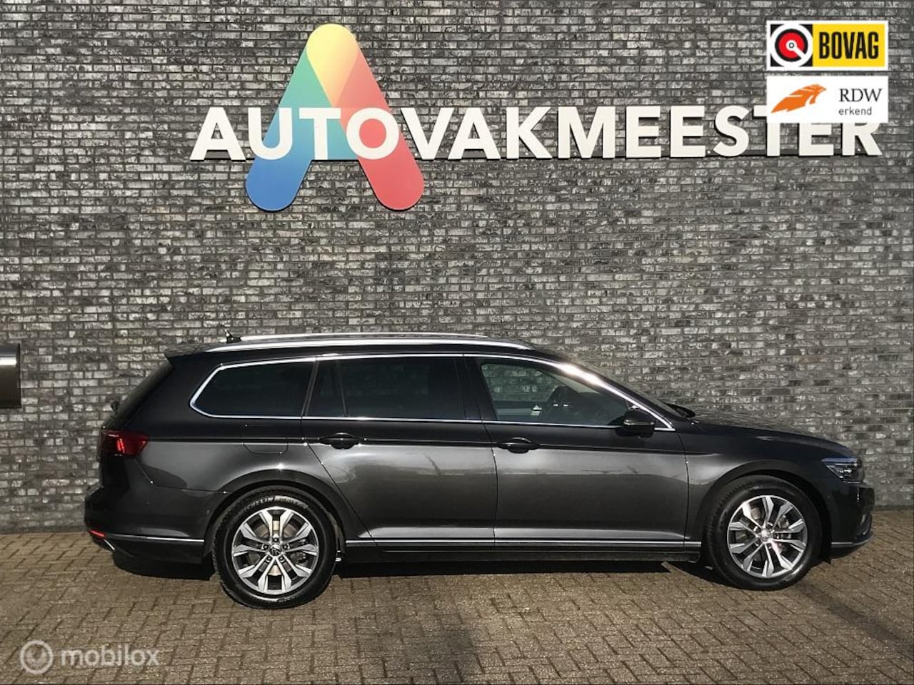 Volkswagen Passat Variant - 1.5 TSI Elegance Automaat - AutoWereld.nl