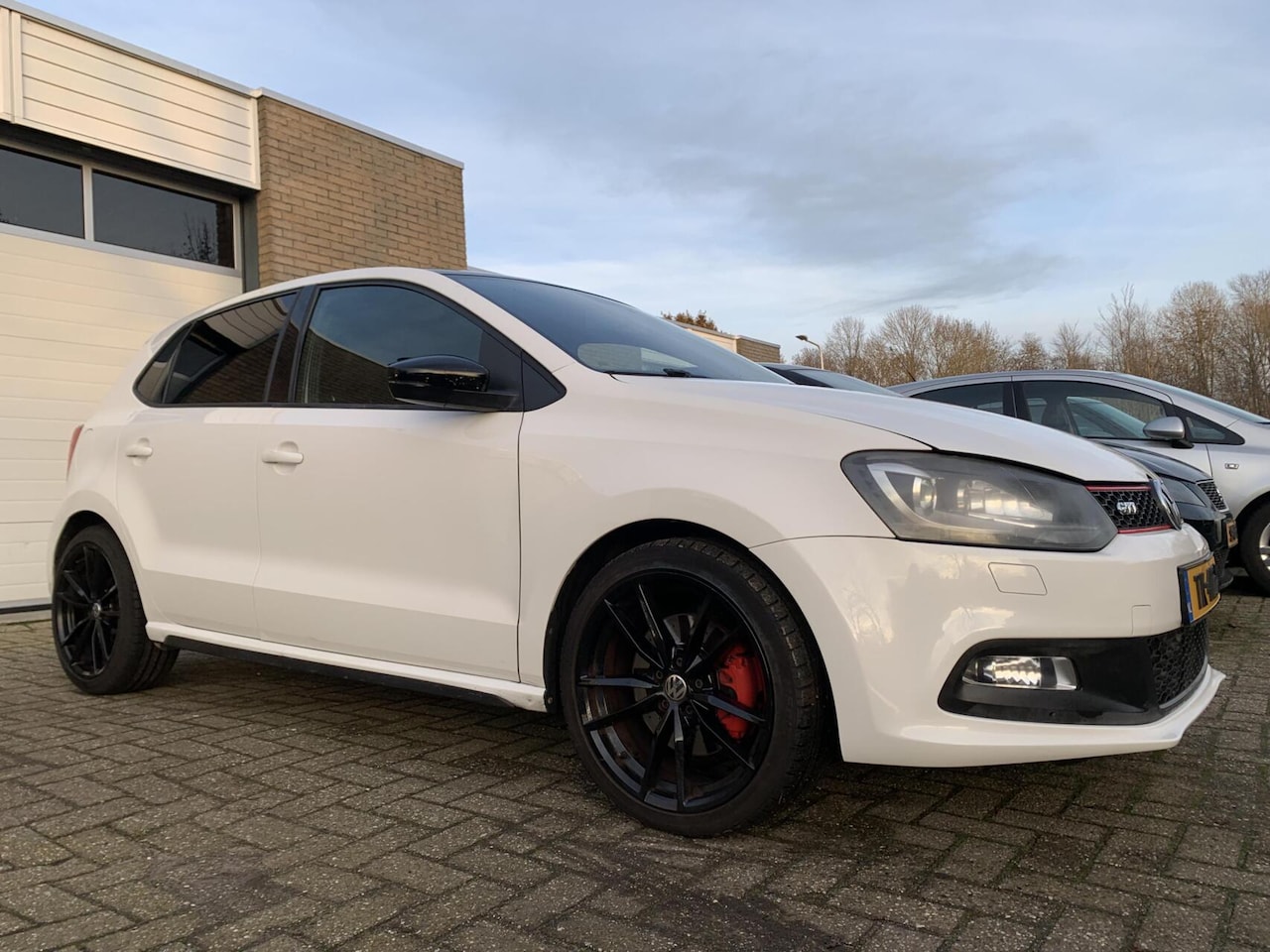 Volkswagen Polo - 1.4 TSI GTI Automaat 5DR Leer Uitlaatklepsysteem Airco Elektrische pakket Cruise control - AutoWereld.nl