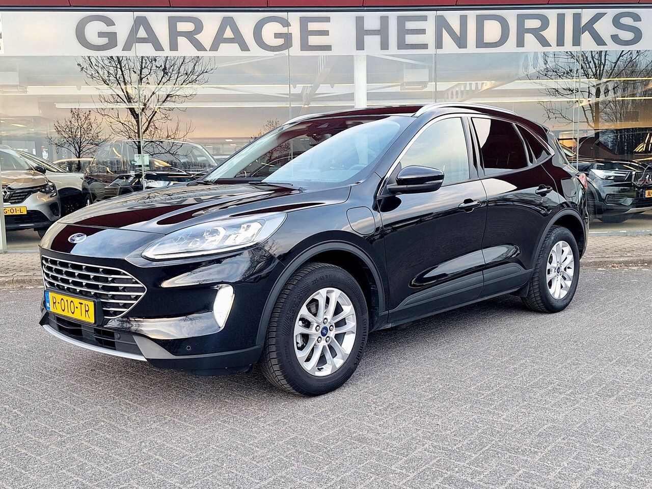 Ford Kuga - 2.5 PHEV Titanium X | Winterpack | B&O | Full LED | Navi | Climate | Cruise | Camera | - AutoWereld.nl