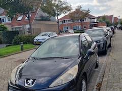 Peugeot 207 - 1.4-16V X-line