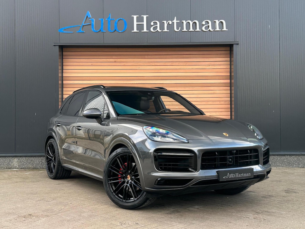 Porsche Cayenne - 3.0 E-Hybrid SportDesign SPORT-DESIGN|MASSAGE|PANO|HUD|BOSE|STOELVENTILATIE - AutoWereld.nl