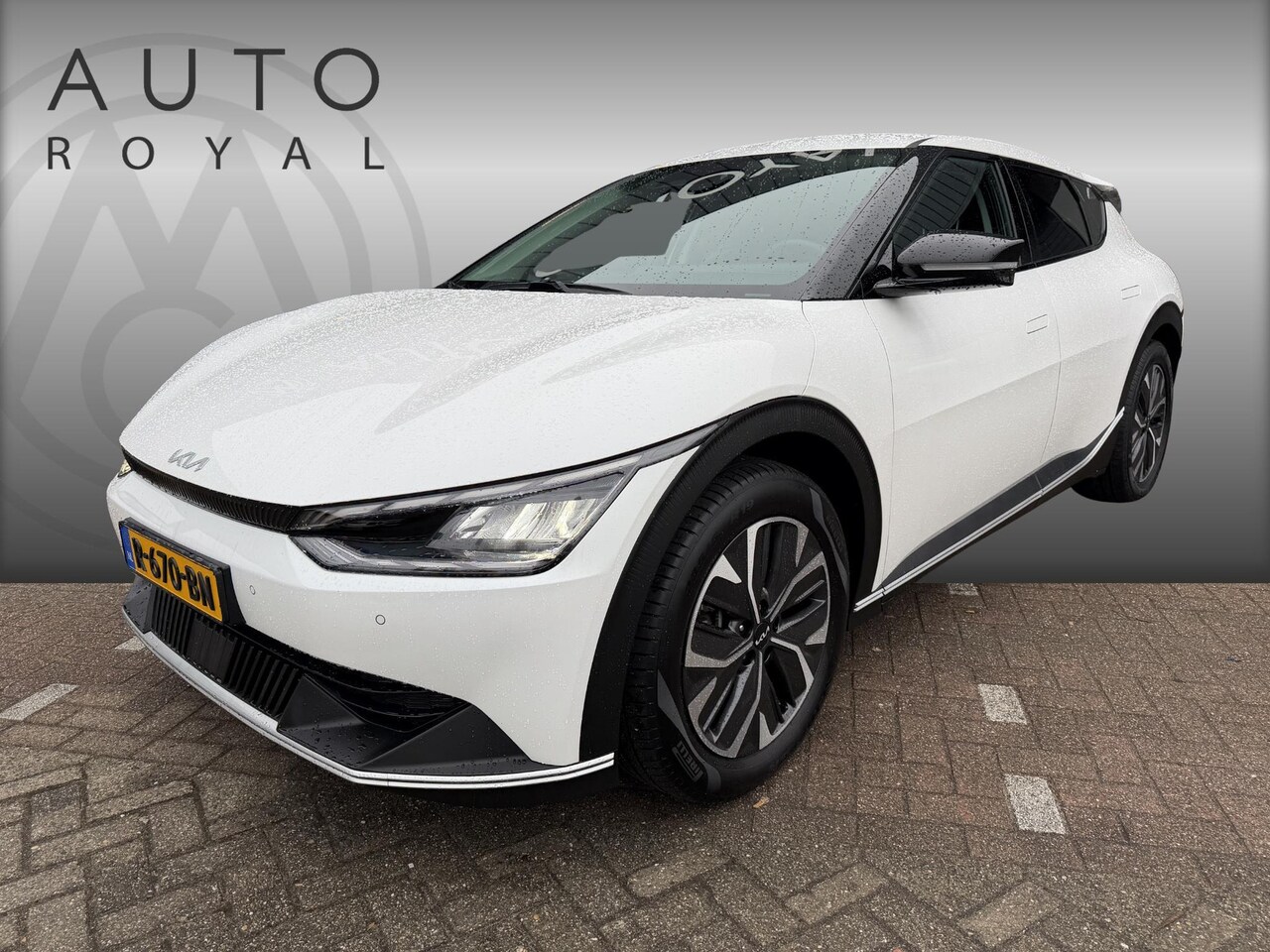 Kia EV6 - Air 58 kWh SOH 100% | ADAPTIEVE CRUISECONTROL | NAVIGATIE | LEDER | VERWARMDE VOORSTOELEN - AutoWereld.nl