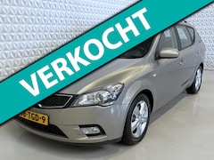 Kia Cee'd Sporty Wagon - 1.4 CVVT Navigator Plus Pack (2012)