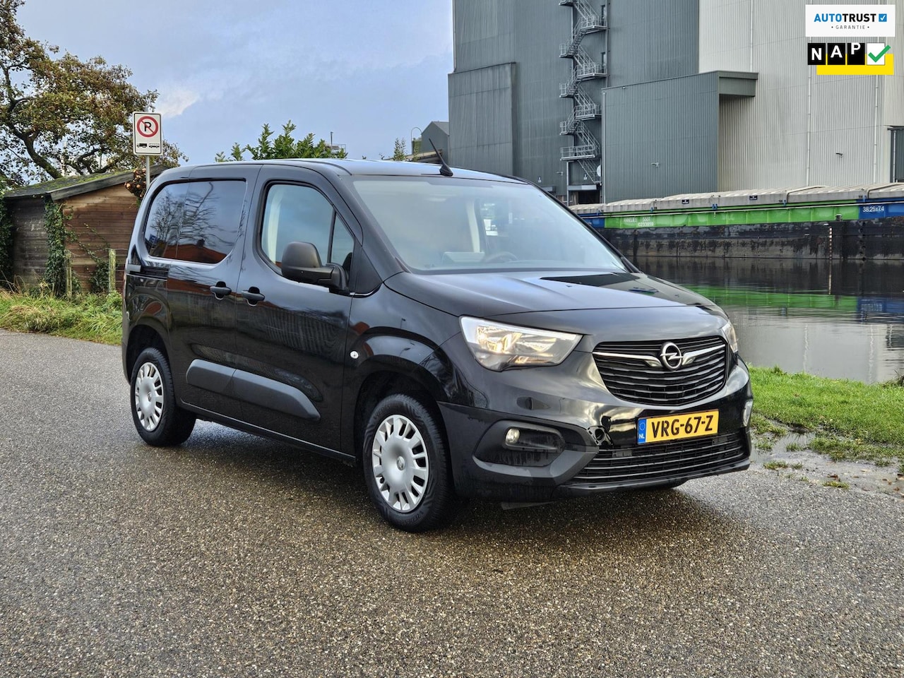 Opel Combo - 1.5D L1H1 Edition 1.5D L1H1 Edition NIEUWE APK! - AutoWereld.nl