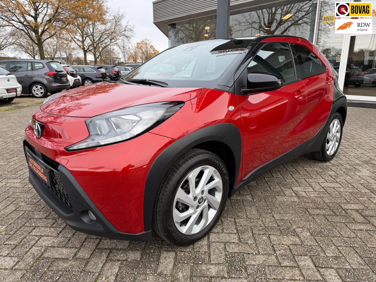 Toyota Aygo X - 1.0 VVT-i S-CVT Pulse 1.0 VVT-i S-CVT Pulse, Automaat, Cruise, stoelverwarming,etc. - AutoWereld.nl