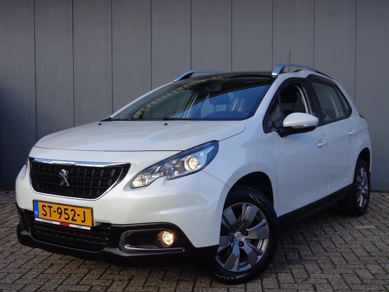 Peugeot 2008 - 1.2 PureTech Blue Lion 1Eig,Vol.Onderhoud - AutoWereld.nl