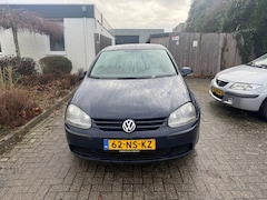 Volkswagen Golf - 1.4 Trendline