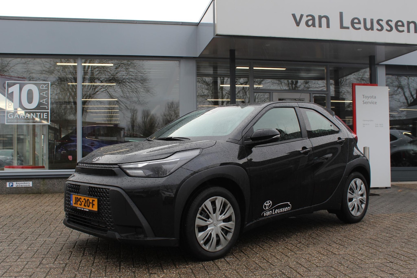 Toyota Aygo X - HYBRID 115 PLAY APPLE/ANDROID AD-CRUISE CLIMA CAMERA EL-RAMEN & SPIEGELS - AutoWereld.nl