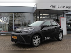 Toyota Aygo X - HYBRID 115 PLAY APPLE/ANDROID AD-CRUISE CLIMA CAMERA EL-RAMEN & SPIEGELS